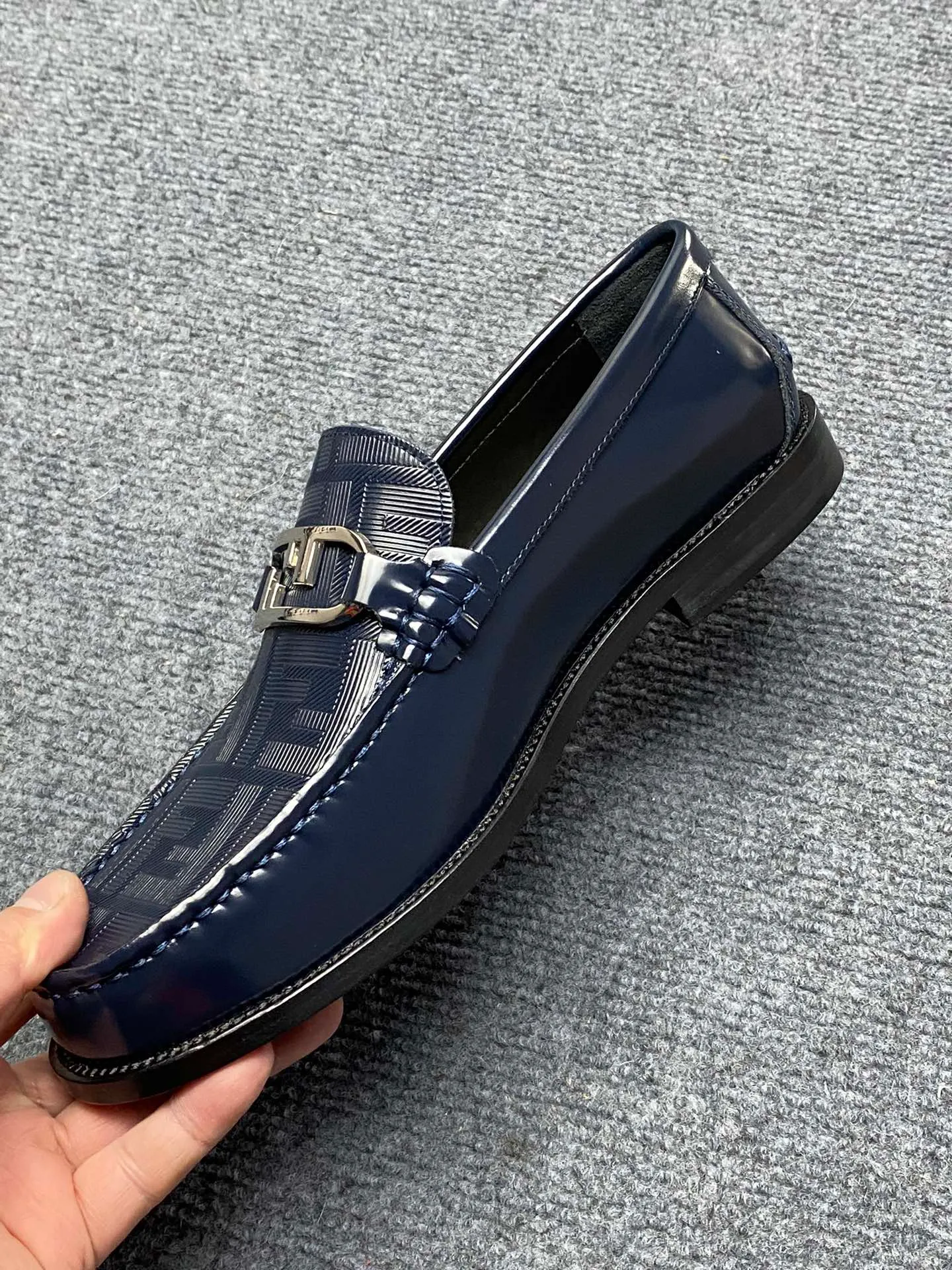 Men's Men's Shoes Men's Men's Shoes 💰900FENDI Fendi Men's Breathable and Comfortable Leather Shoes. Original development. The leather outsole is made of leather. Counters copy one to one. Imported counter cowhide. Imported water dyes cattle. 38 to 44. (45.46. can be ordered. 47.